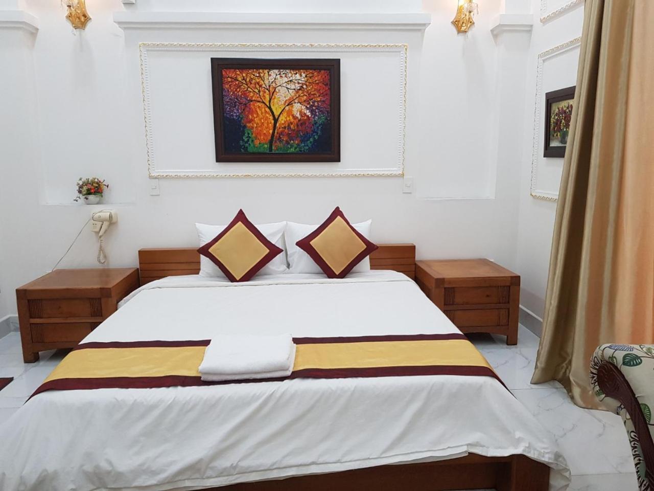 Kim Cuong - Hotel Near Tan Son Nhat Airport Cidade de Ho Chi Minh Exterior foto